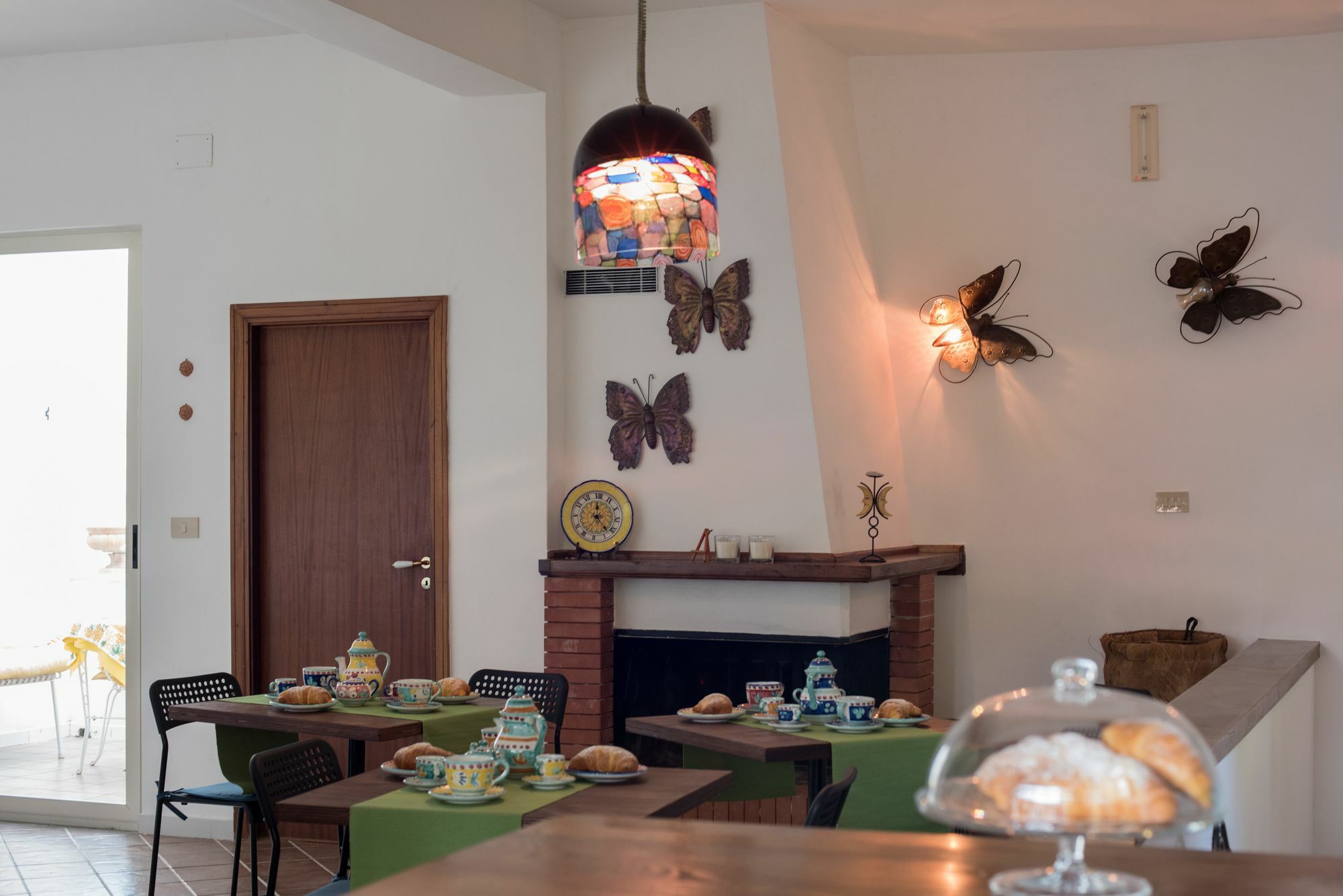 Villa Toru 卡斯特拉巴特 外观 照片